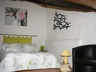 Couette-café La Plaine Enchantee